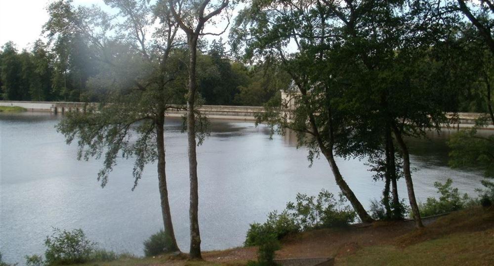 Au Coeur Du Parc Du Morvan - *